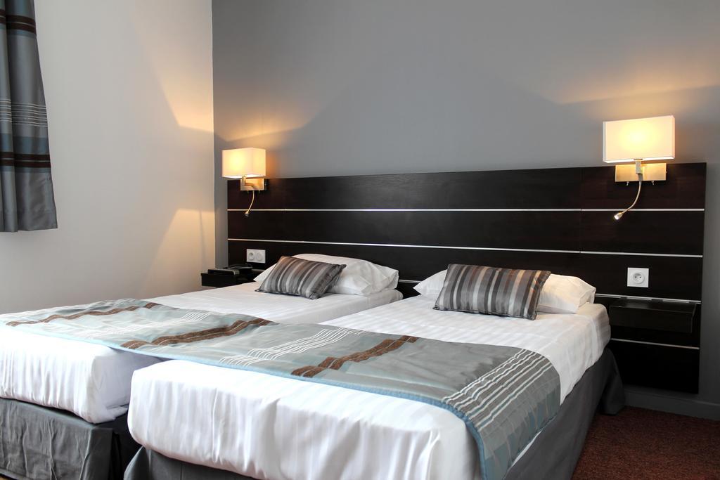 Hotel Chantepie จู เลส์ ทัวส์ ภายนอก รูปภาพ